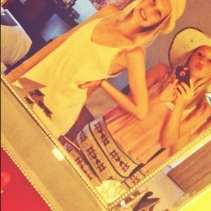 Meet your Posher, Kourtnie